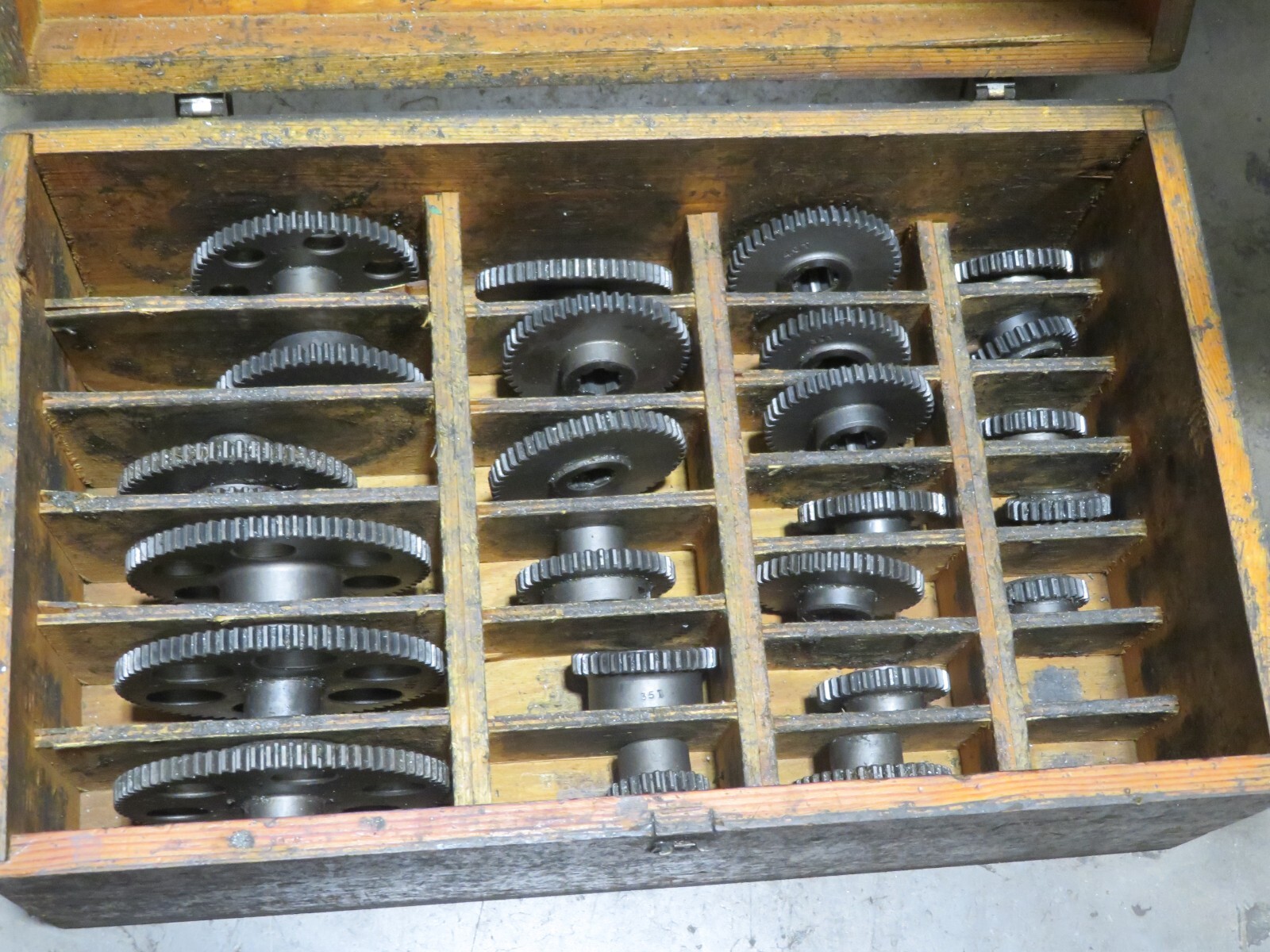 Alfred Herbert No.2 Flash Tapping Machine 3 Phase With Coolant & Change Gears - Image 10