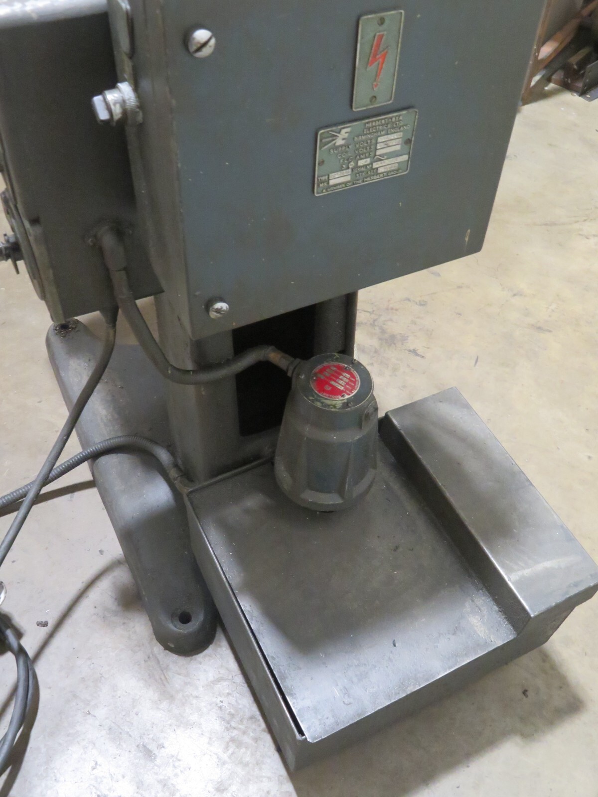 Alfred Herbert No.2 Flash Tapping Machine 3 Phase With Coolant & Change Gears - Image 12